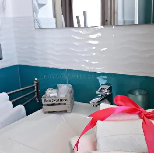 L'angolo Chiaro לינה וארוחת בוקר טביאנו